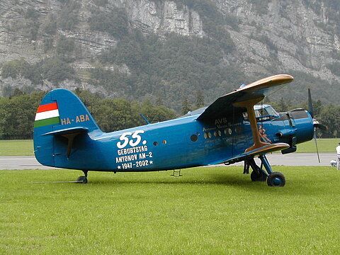 AN-2 in Mollis.